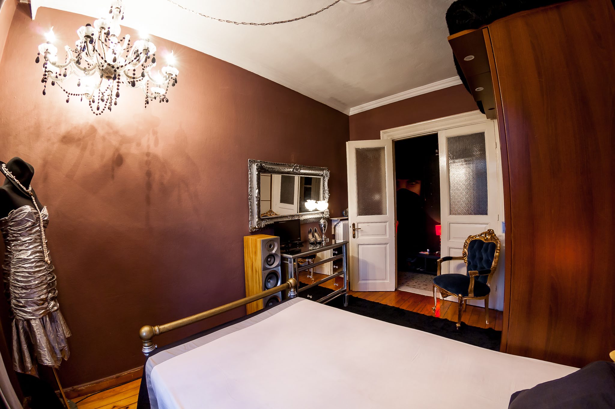 Detail of Eclectic Spaces: Photographing an Urban Pop-Art Airbnb