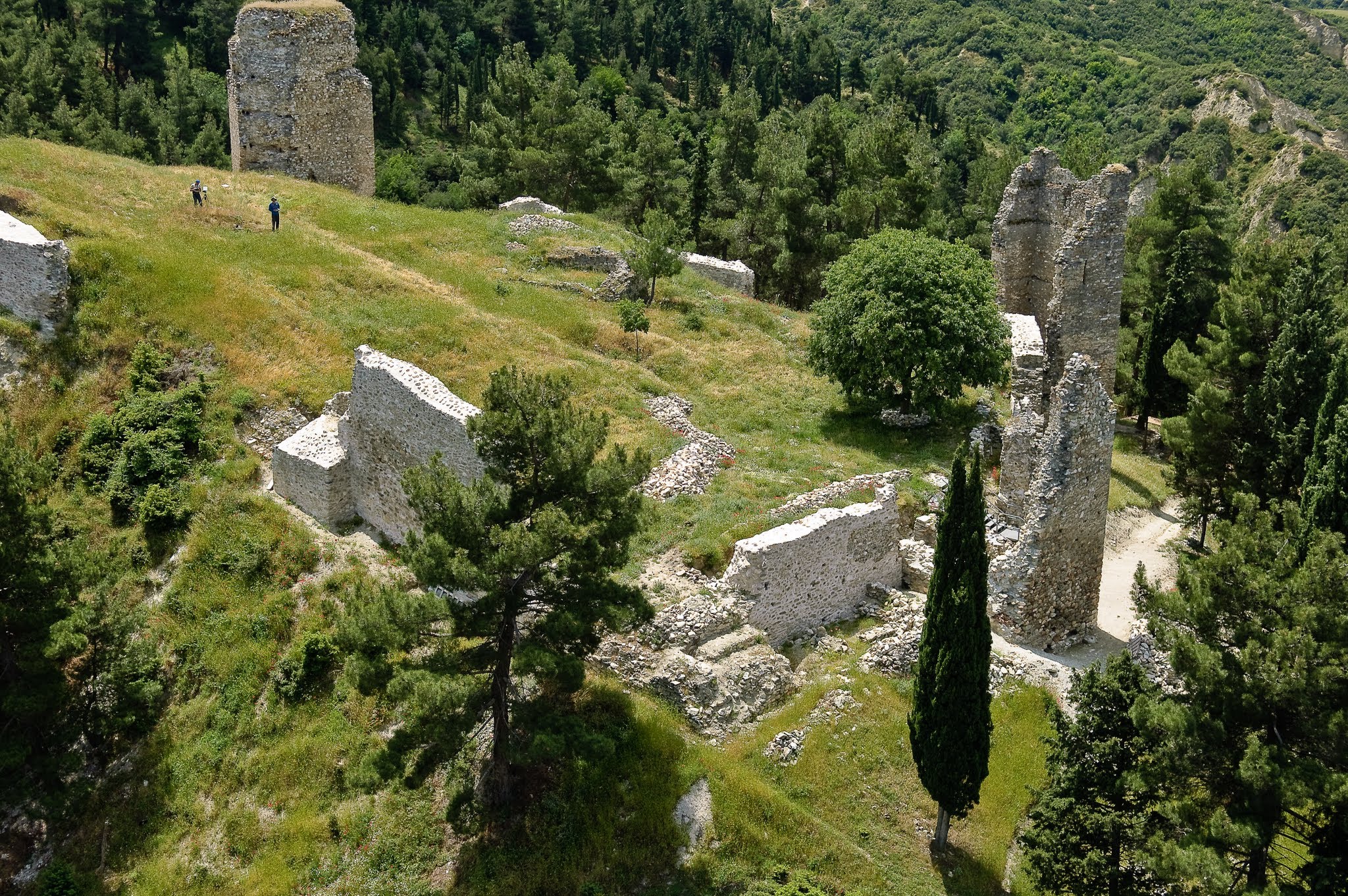 Stone defensive walls overlooking the canyon